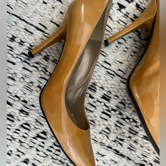 Stuart Weitzman Pumps - Picture 4 of 8